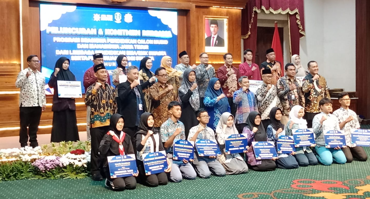 Pemprov Jatim Gandeng Sekolah dan Kampus Swasta Sediakan Puluhan Ribu Beasiswa
