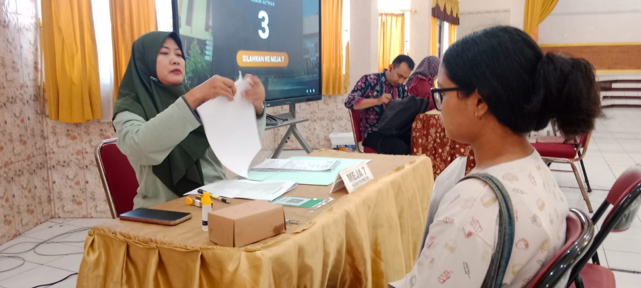 Hampir 30 Ribu Calon Murid Lolos Tahap Ketiga SPMB Jatim, Jalur Prestasi Akademik SMK Masih Buka Peluang