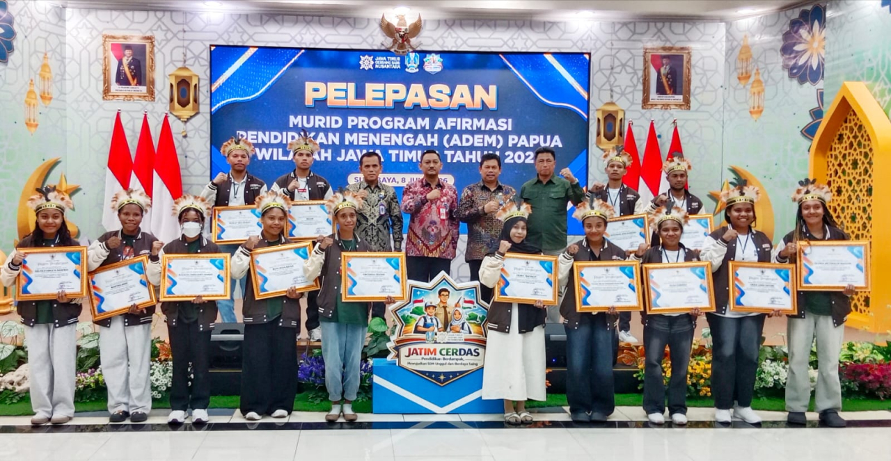 Program ADEM Papua Cetak Generasi Emas, Pemprov Jatim Lepas 127 Siswa ke Kampung Halaman