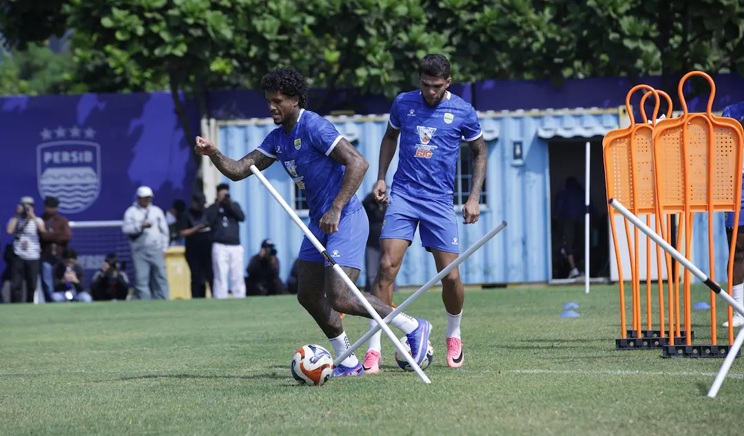 Reuni Berguinho dan Mariano Peralta Diyakini Tambah Daya Gedor PERSIB