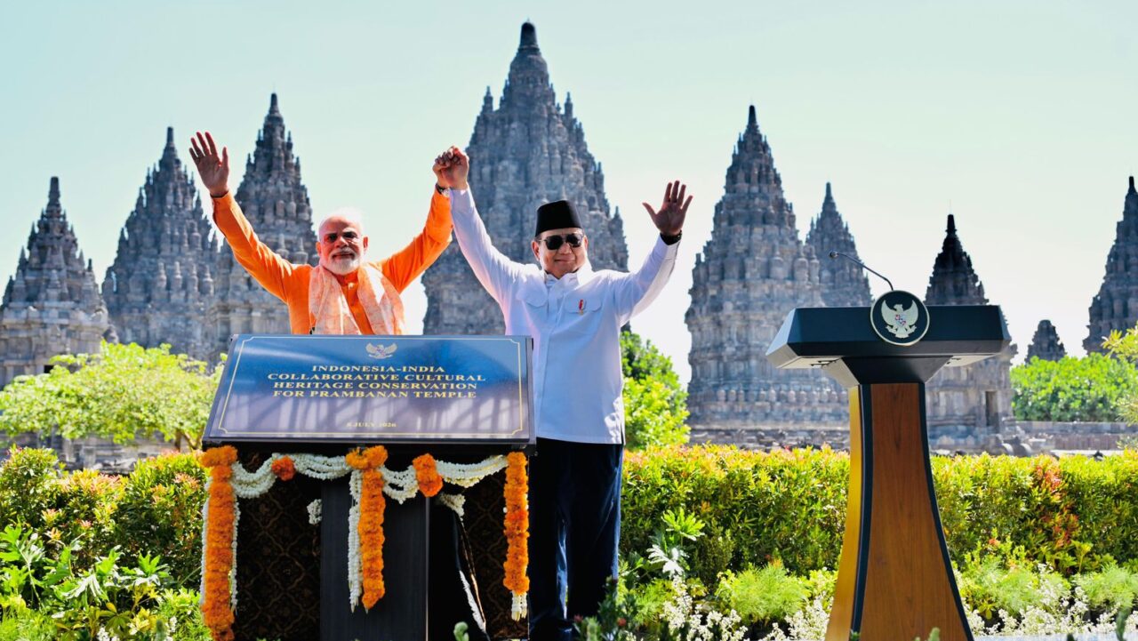 Presiden Republik Indonesia Prabowo Subianto bersama Perdana Menteri (PM) Republik India Narendra Modi mengunjungi Kompleks Candi Prambanan, Kabupaten Sleman, Daerah Istimewa Yogyakarta (DIY), pada Rabu, 8 Juli 2026. Foto: BPMI Setpres/Laily Rachev