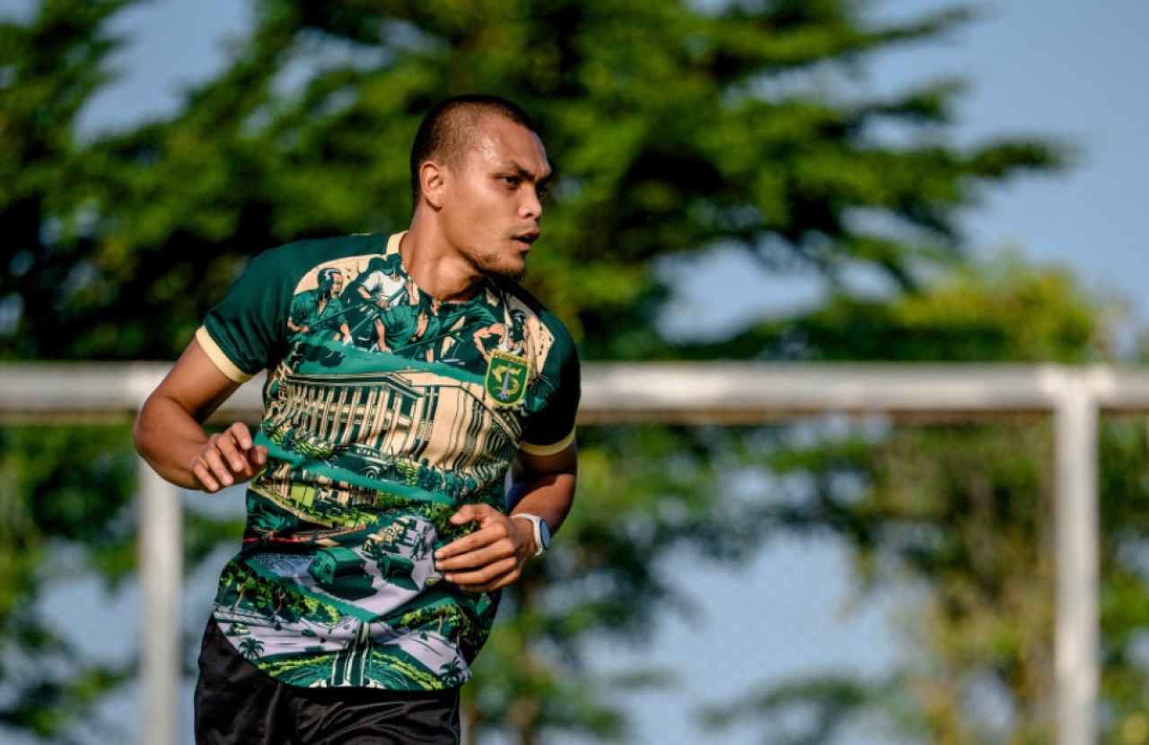 Rachmat Irianto Jadi Perekat Skuad Persebaya, Siap Bangun Soliditas Green Force