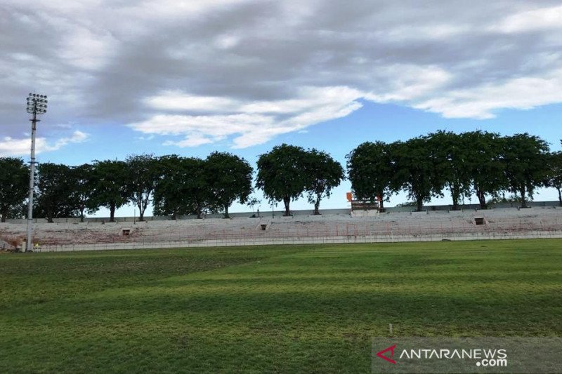 Salah satu sudut Stadion Gelora 10 November Surabaya yang sampai saat ini masih dalam lanjutan renovasi. (ANTARA/Fiqih Arfani)