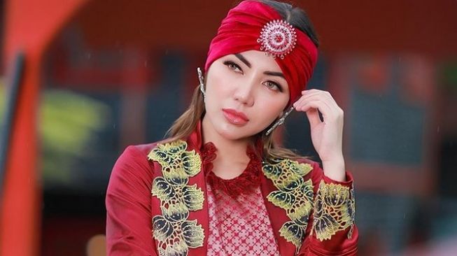 Penampilan baru Bella Shofie.