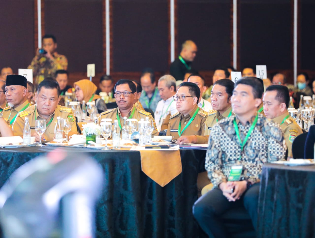 Penjabat (Pj) Gubernur Jawa Timur, Adhy Karyono, memastikan kesiapan Jatim dalam mengendalikan inflasi dan memastikan pasokan bahan pangan stabil menjelang bulan suci Ramadhan dan Hari Raya Idul Fitri tahun 2024