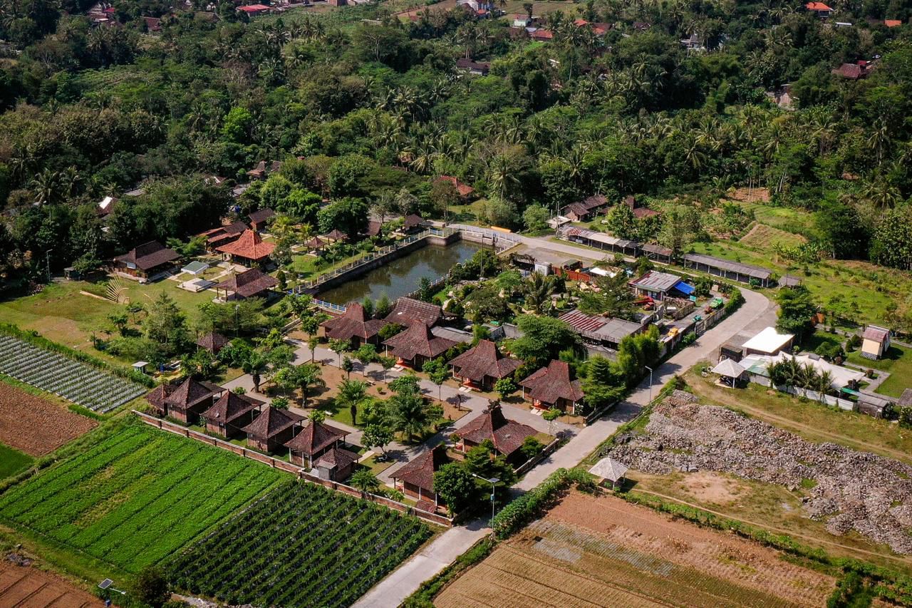 Desa Wisata Wanurejo, Magelang, Jawa Tengah dalam rangka visitasi untuk Anugerah Desa Wisata Terbaik Indonesia (ADWI) 2024. Desa ini dikenal sebagai gerbang menuju kawasan Destinasi Pariwisata Super Prioritas (DPSP) Borobudur