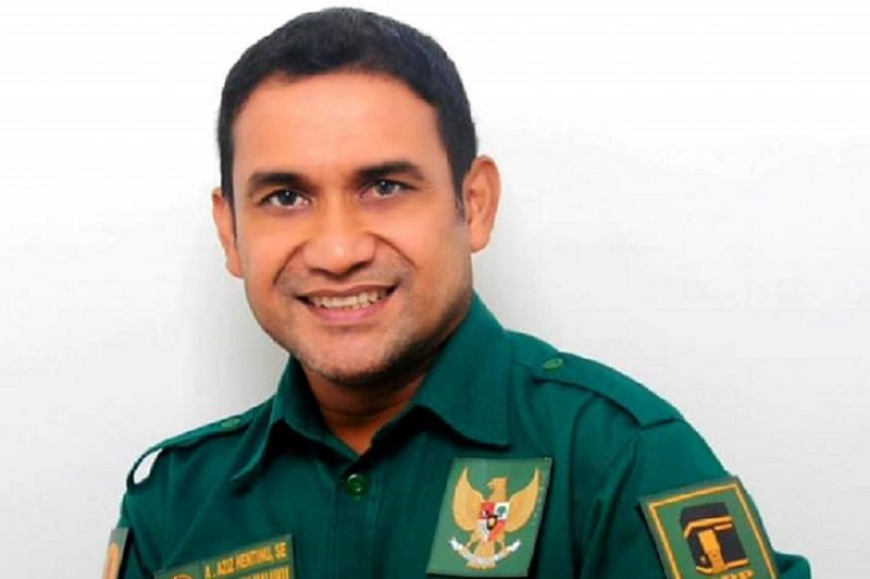 Sekretaris Fraksi Pembangunan Bangsa DPRD Maluku Aziz Hentihu.