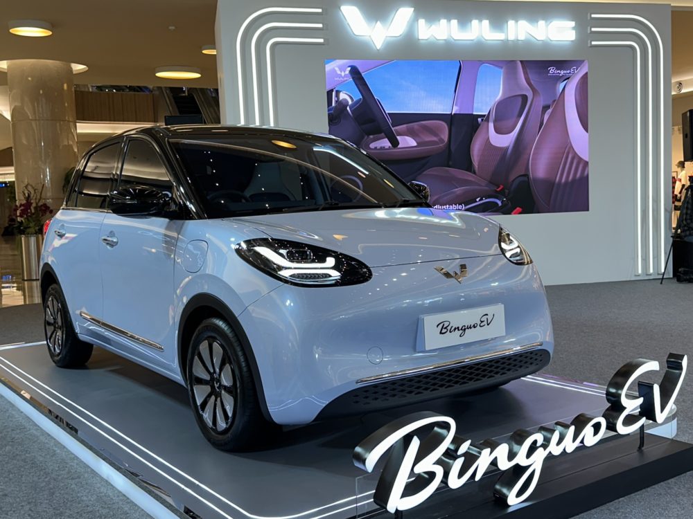 Wuling Motors (Wuling) melanjutkan rangkaian peluncuran mobil listrik terbarunya, BinguoEV (dibaca: Bing-go EV) di kota Surabaya, Jawa Timur