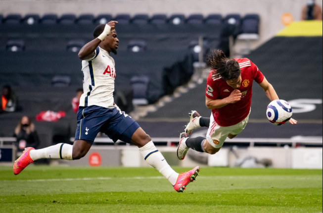 Cavani dengan nomor punggung 7. manchesterunited.com