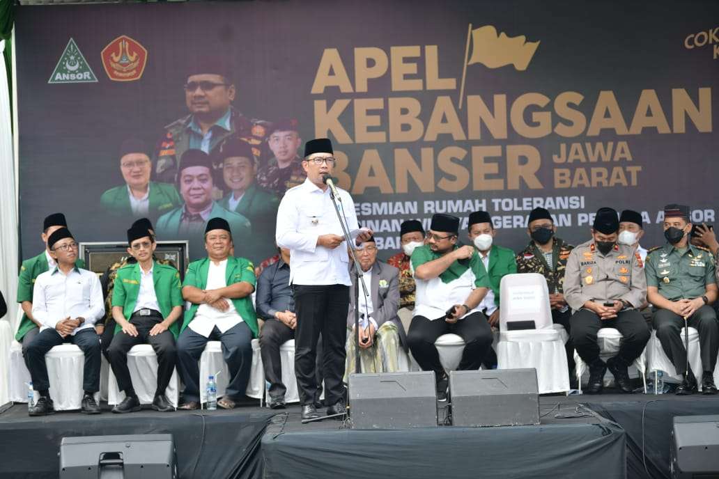 Gubernur Jawa Barat Ridwan Kamil menghadiri Apel Kebangsaan 1.000 Banser dan Peresmian Gedung Pengurus Wilayah Gerakan Pemuda Ansor di Gedung PW Ansor Jabar, Kota Bandung, Rabu (10/8/2022). 

