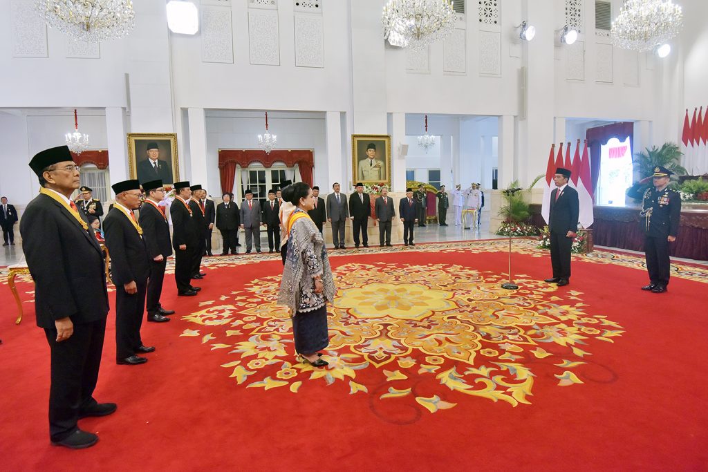 Upacara Penganugerahan Tanda Kehormatan Republik Indonesia, di Istana Negara, Jakarta, Seni (15/08/2023). (Foto: Humas Setkab/Agung)
