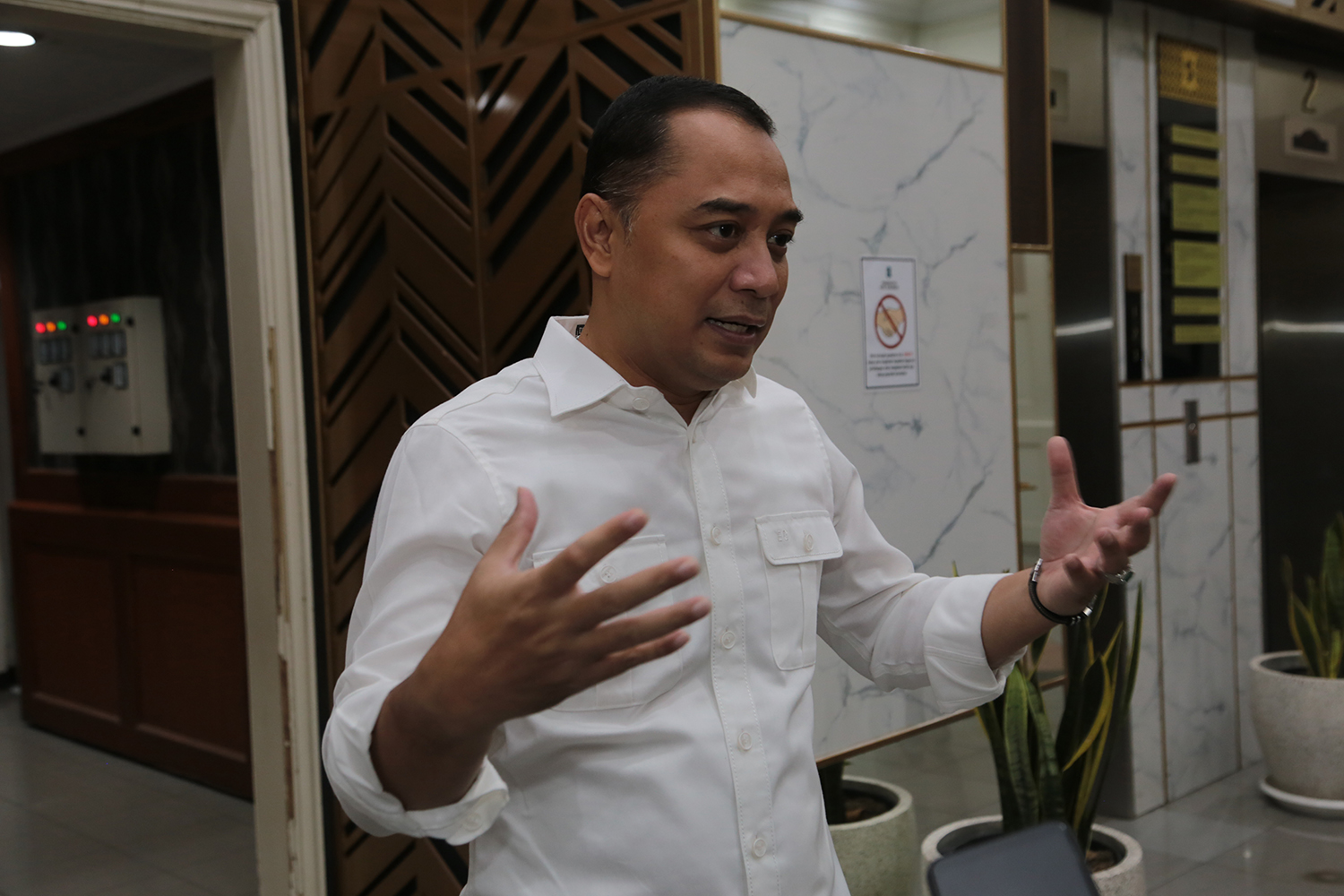Semakin Banyak Warga Pendatang Pindah KK Minta Bantuan, Wali Kota Eri Bagaimana Nasib Orang Surabaya