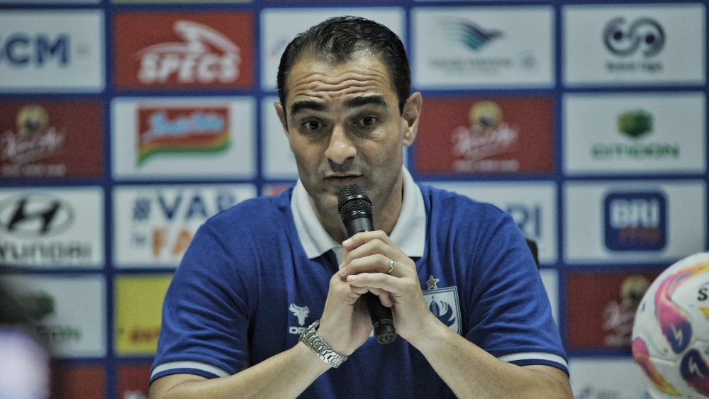 Pelatih PSIS, Gilbert Agius,