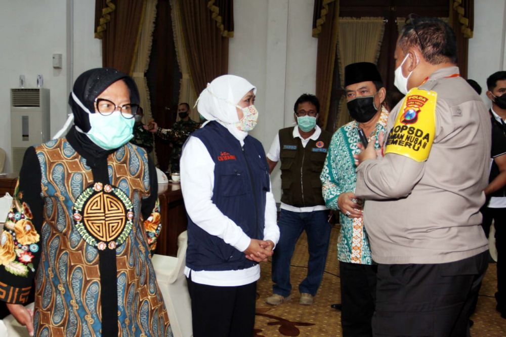 Gubernur Jatim, Forkopimda dan tiga kepala daerah bahas strategi PSBB (Foto: HMP/Prasetyo)