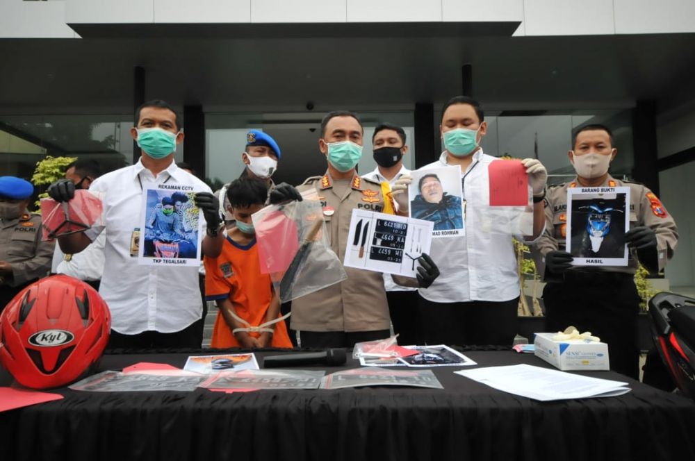 Kombes Pol Sandi Nugroho saat merilis pelaku curanmor yang ditembak mati (Foto: HMP/Jemmi)