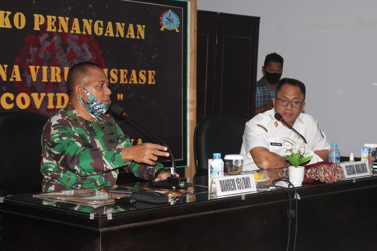 Pembahasan sinergitas penanganan Covid-19 di Makorem 151/Binaiya, Rabu (17/6).