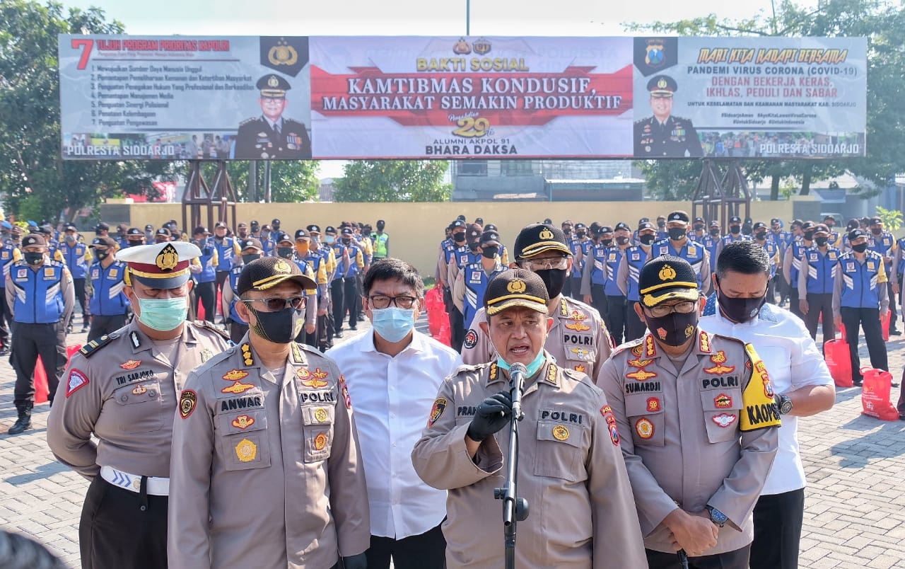 Rayakan HUT Pengabdian, Alumni Akpol 1991 Bagikan 25.600 Sembako
