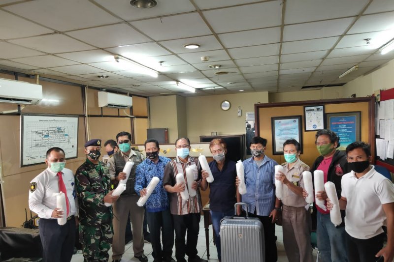 Penggagalan penyelundupan lobster di Bandara Juanda Sidoarjo. | HMP/ANTARA