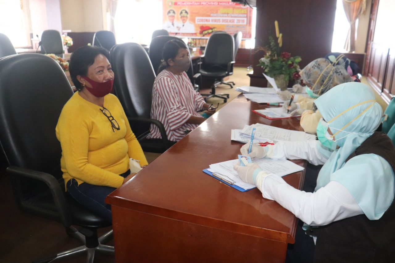Aparatur Sipil Negara (ASN) di lingkup Pemprov Maluku akan menjalani swab test menggunakan metode Polymerase Chain Reaction (PCR) sebagai upaya mendeteksi penyebaran Covid-19. (FOTO: HMP/boy)