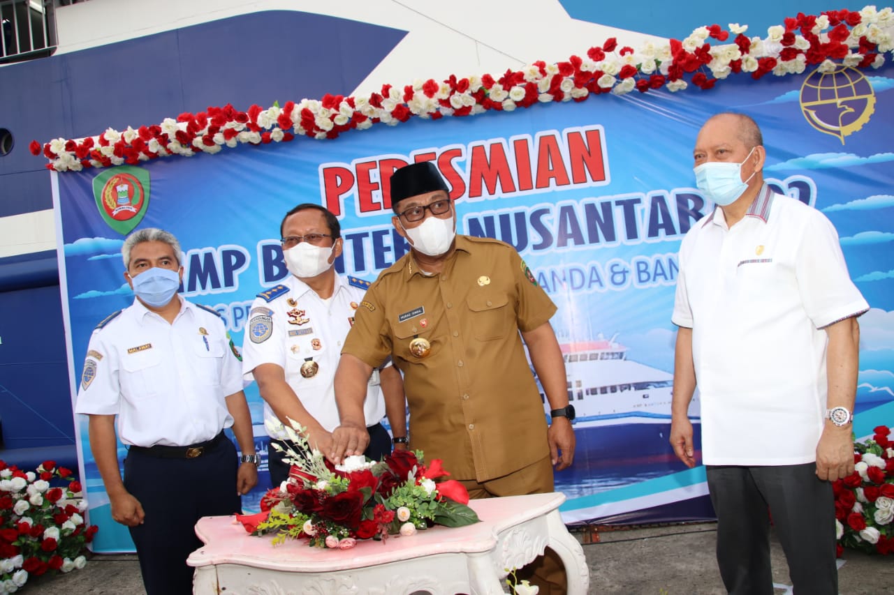 Gubernur Maluku Murad Ismail meresmikan peluncuran pengoperasian Kapal Motor Penghubung (KMP) Bahtera Nusantara 02. BOY/HMP