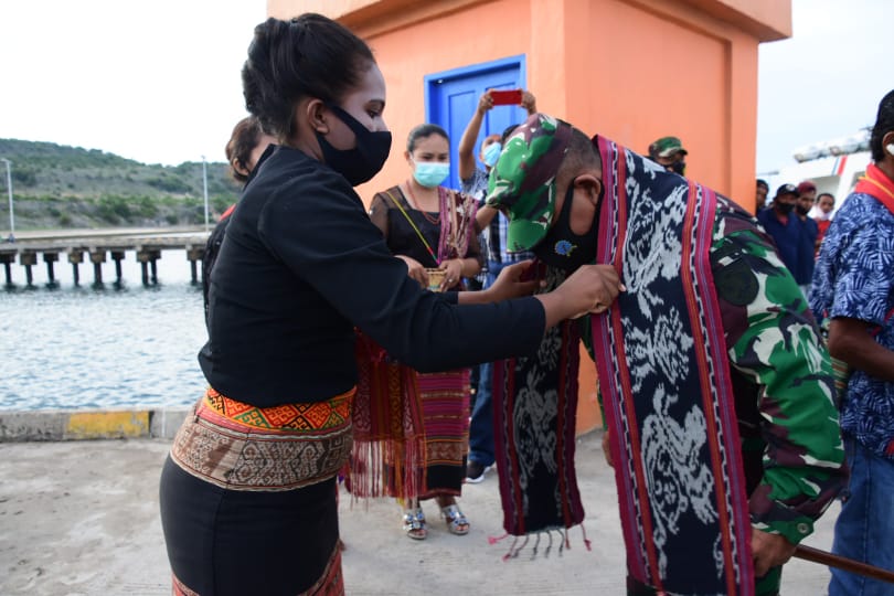 Salah satu kegiatan Danrem 151/Binaya  di pulau terluar. HMP/BOY