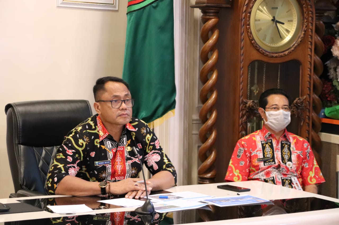 Rakor yang digelar secara virtual meeting itu dihadiri oleh Menteri Kelautan dan Perikanan (KKP) Wahyu Sakti Trenggono, Kepala Badan Koordinasi Penanaman Modal (BKPM) Bahlil Lahadalia, Wamen BUMN, Wamendag Jerry Sambuaga, Sekjen Kementerian Kelautan dan P