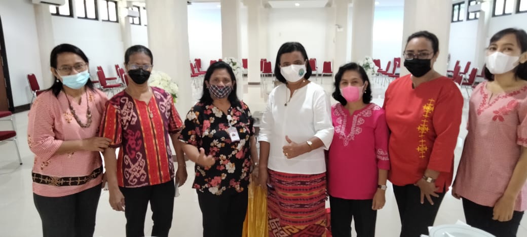 Ibu-ibu yang rela menyiapkan konsumsi mulai dinihari. HMP/BOY