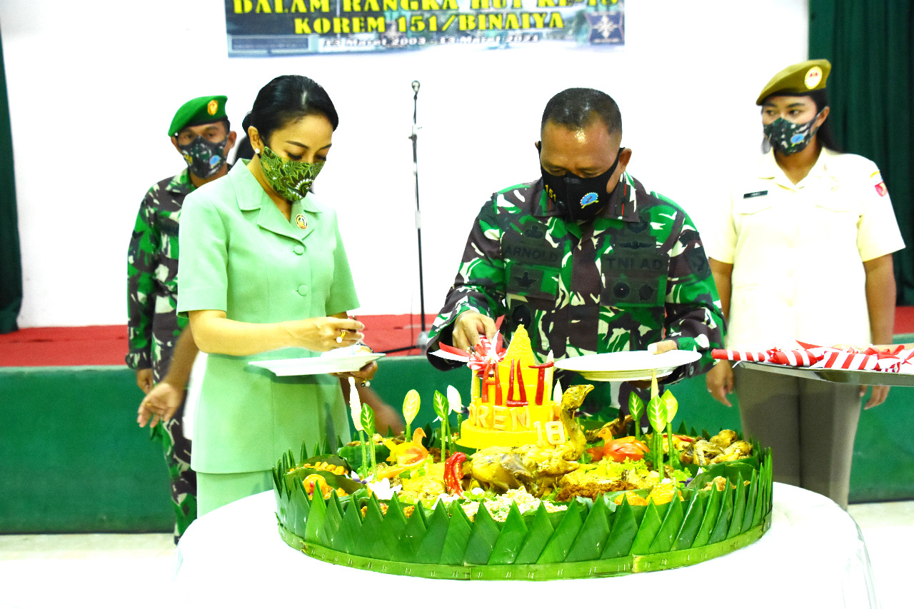 Acara Syukuran berlangsung sangat sederhana namun tetap penuh khidmat bertempat di Baileo Slamet Riyadi Makorem 151, Kota Ambon. HMP/BOY