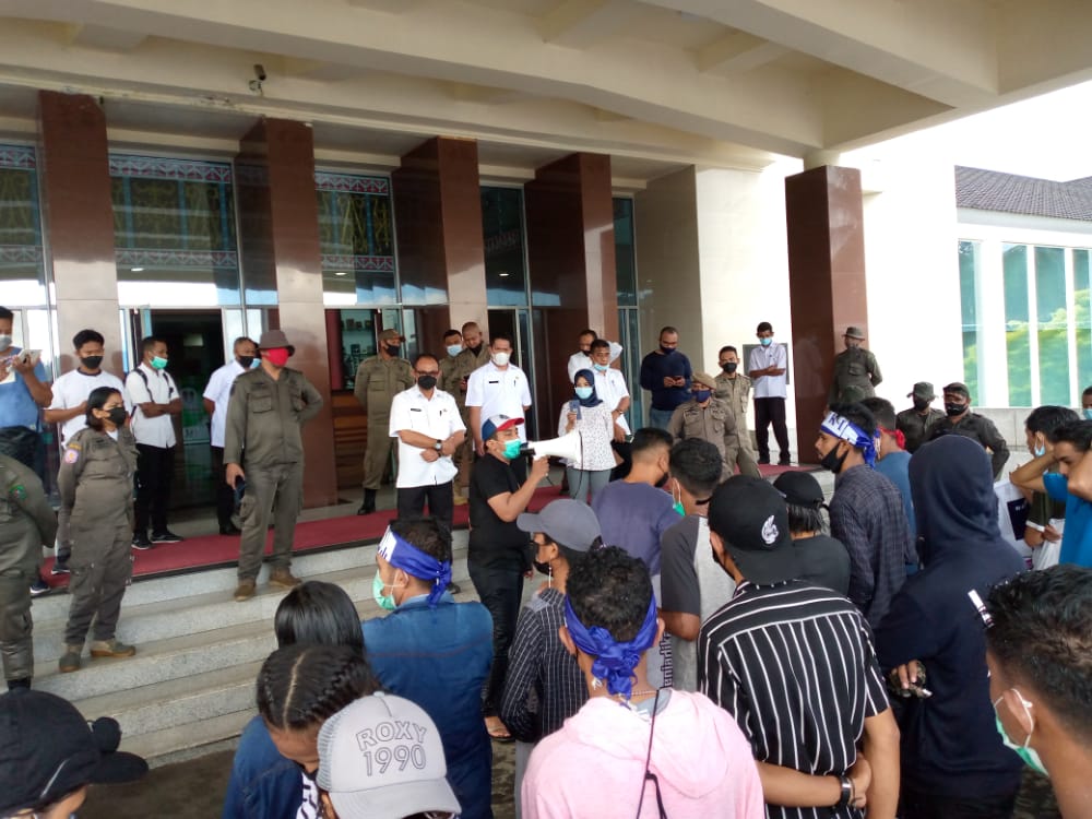 GMKI demo di kantor Gubernur Maluku. HMP/BOY