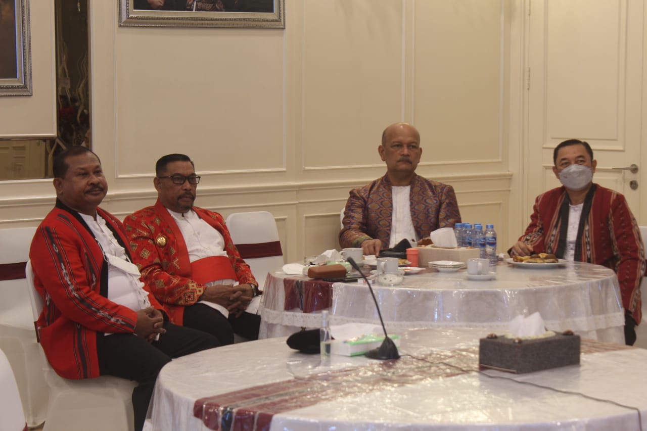 Gubernur Maluku Murad Ismail dan Forkopimda ikut upacara Har Lahir Pancasila secara virtual. HMP/BOY