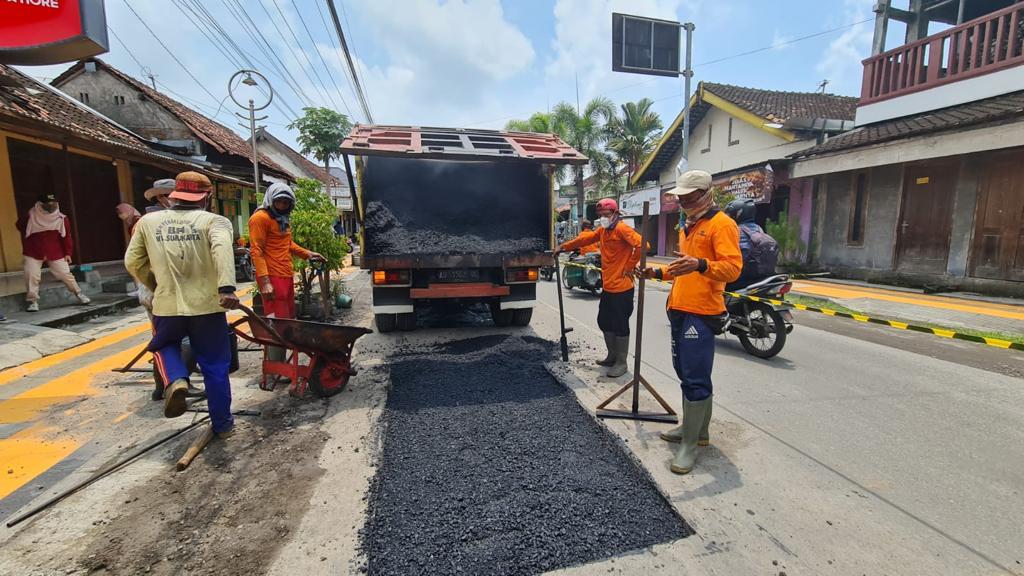 penanganan jalan rusak di jalan provinsi Jateng terus rutin dilakukan dengan menerapkan beberapa metode penanganan jalan provinsi.