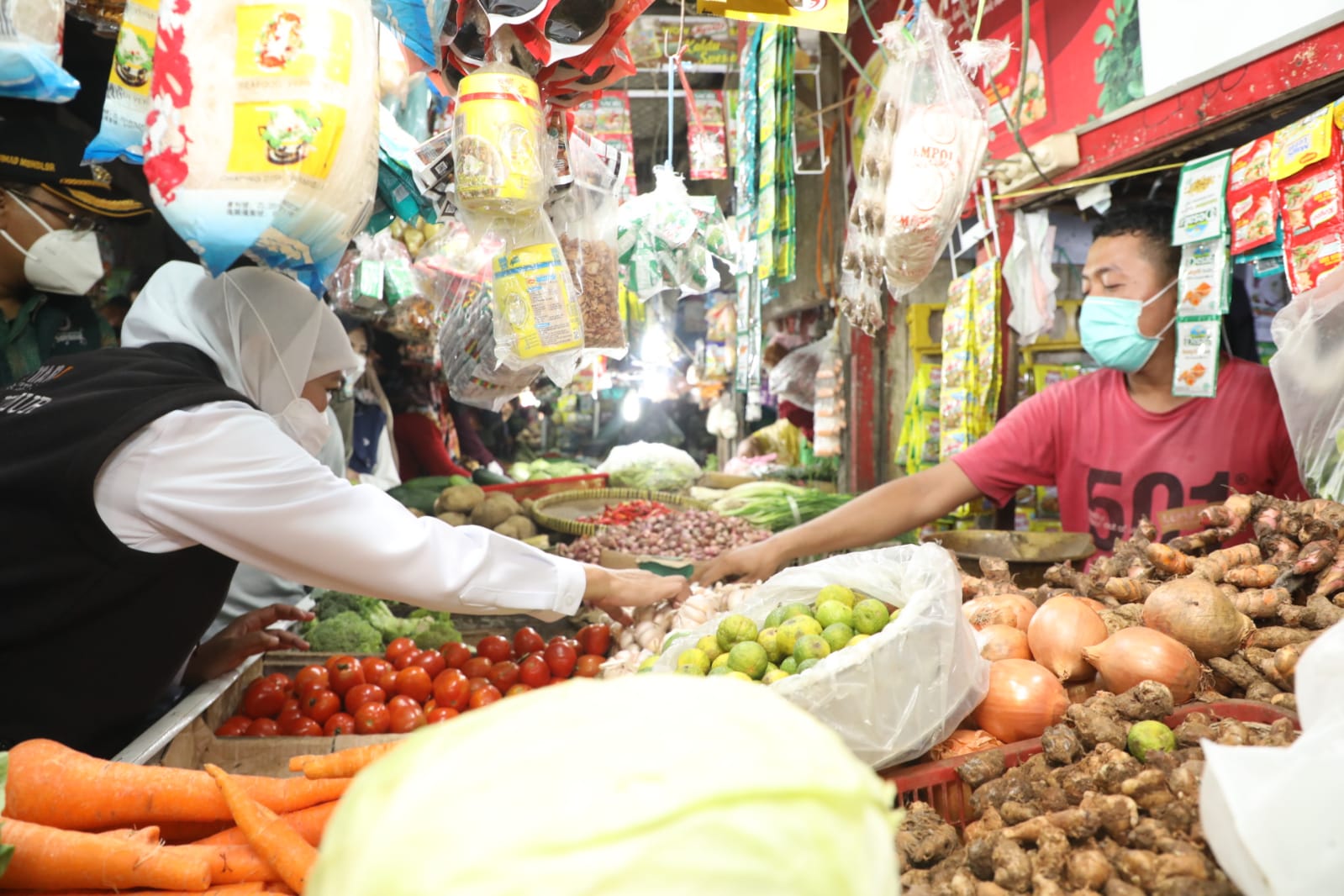 Suplai dan Harga Bahan Pokok Bulan Ramadhan Stabil