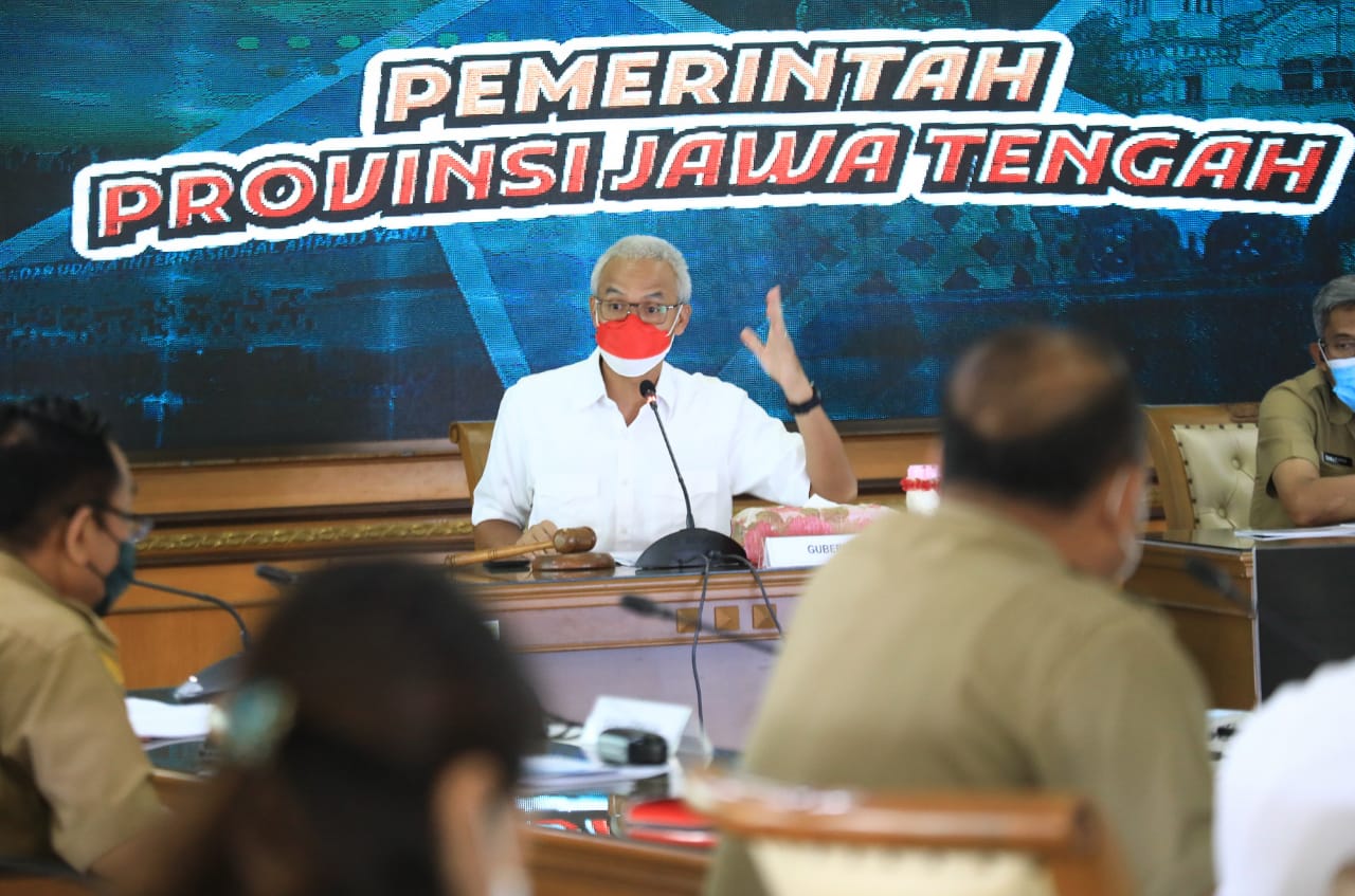 Gubernur Jawa Tengah Ganjar Pranowo kembali mengadakan mudik gratis bagi warga perantauan di Jakarta pada 2022