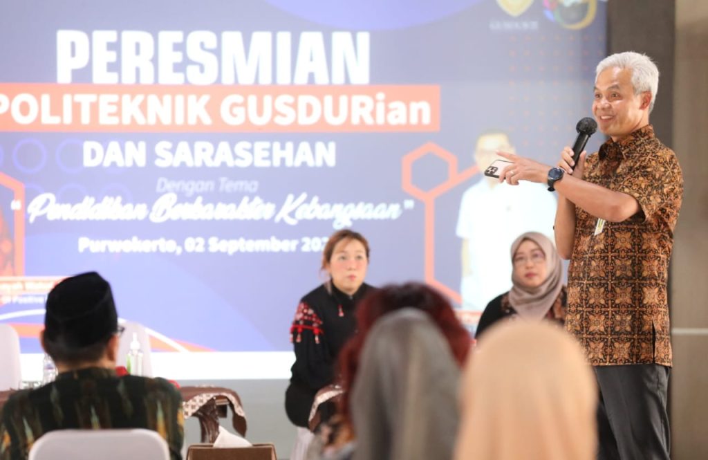 Ganjar saat menghadiri peresmian Politeknik GUSDURian Purwokerto dan sarasehan pendidikan berkarakter kebangsaan, di Pendapa Kabupaten Banyumas, Jumat (2/9/2022).