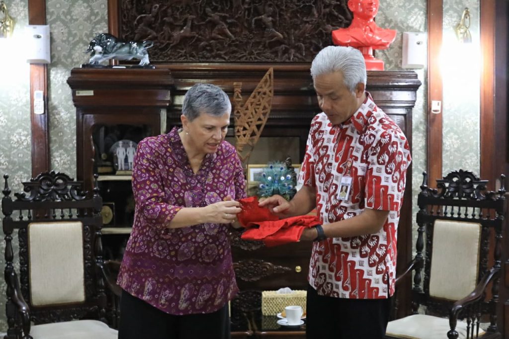 kunjungan Duta Besar Australia untuk Indonesia Penny Williams PSM, ke rumah dinas Gubernur Jateng Ganjar Pranowo, Rabu (14/9/2022). 