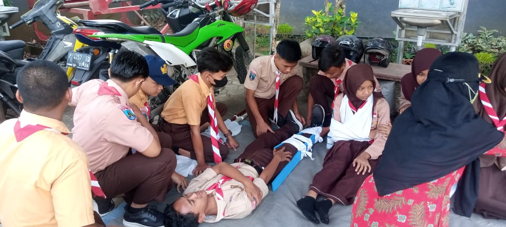 Pelaksanaan Satuan Pendidikan Aman Bencana (SPAB) di SMA YLPI Diponegoro, Desa Suci, Kecamatan Panti, Kabupaten Jember, merupakan yang pertama kali diadakan di Jember.