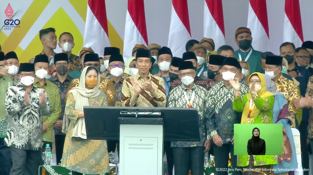 Presiden Buka Muktamar ke-48 Muhammadiyah dan Aisyiyah di Solo, Jawa Tengah, Sabtu (19/11/2022). (Foto: Tangkapan Layar)



