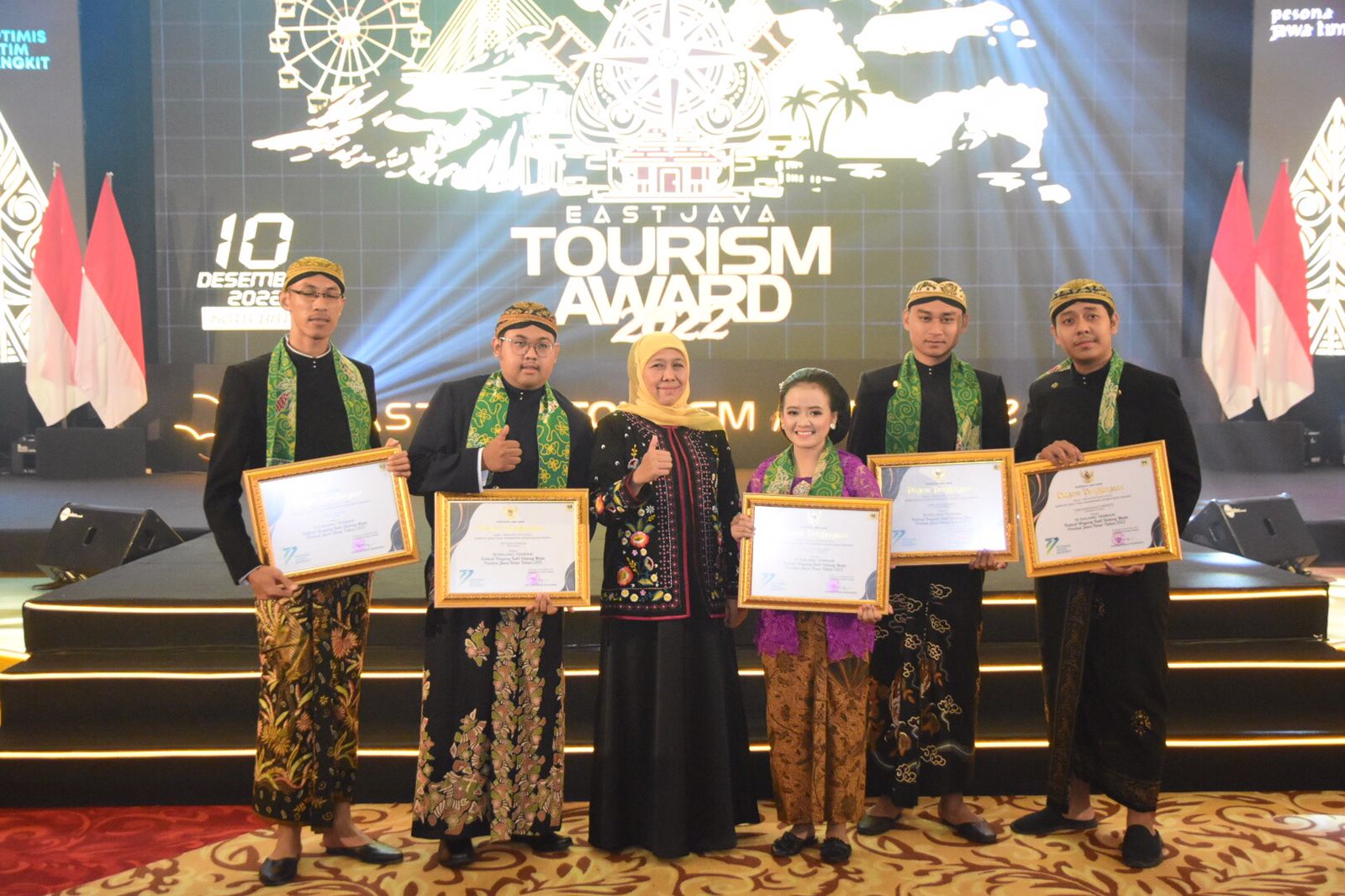 Gubernur Khofifah pada gelaran East Java Tourism Award (EJTA) Tahun 2022 di Ballroom The Singhasari Resort Kota Batu, Sabtu (10/12) malam. 