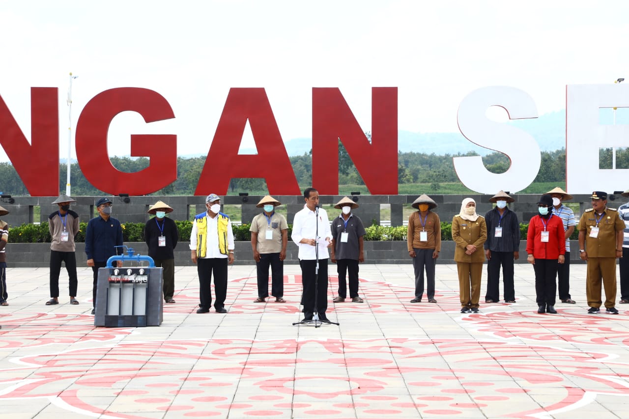 Presiden Jokowi meresmikan Bendungan Semantok, Selasa (20/12/2022), di Nganjuk, Jatim.