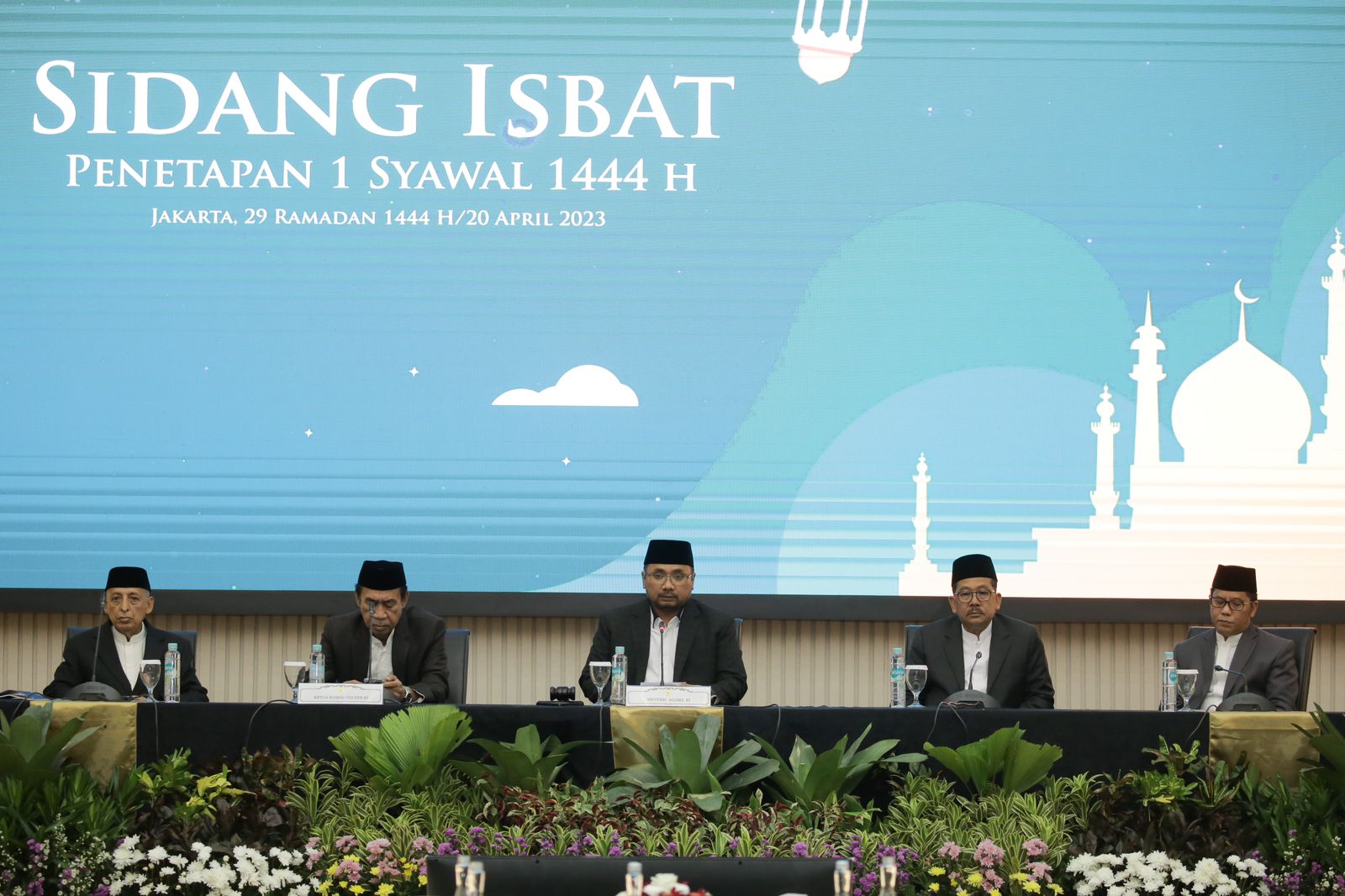  sidang isbat yang dipimpin Menteri Agama Yaqut Cholil Qoumas, di Kantor Kementerian Agama, Jalan MH Thamrin No. 6, Jakarta, Kamis (20/4/2023).