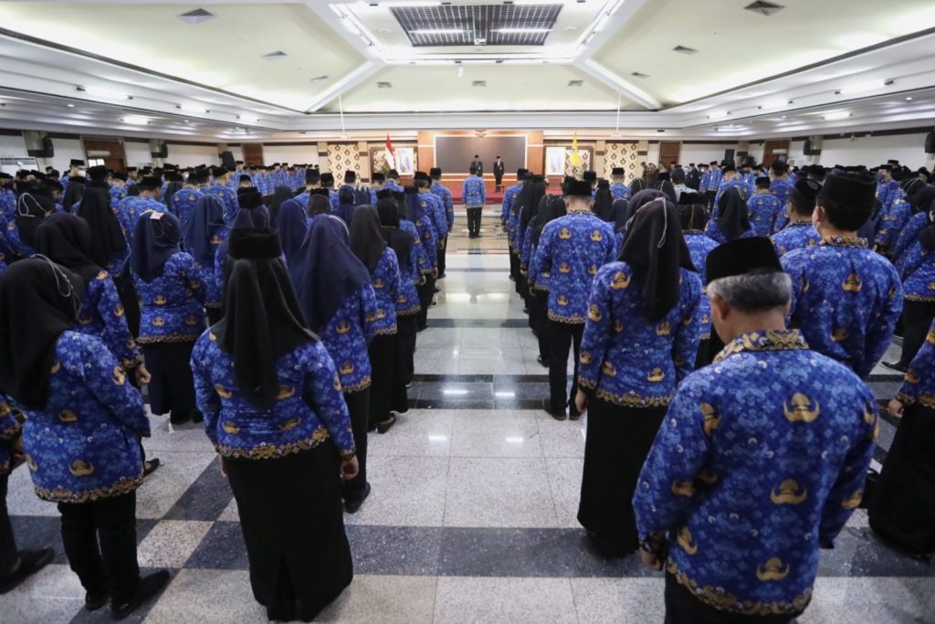 ASN Pemprov Jateng saat upacara peringatan Hari Otonomi Daerah ke-27 Tahun 2023, di Grhadhika Bhakti Praja, Sabtu (29/4/2023).