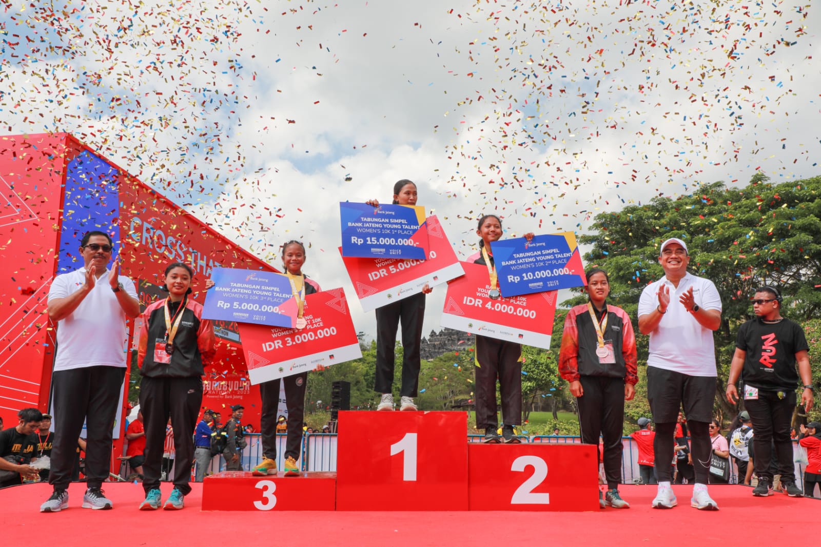 Pemerintah Provinsi Jawa Tengah menemukan enam pemenang Atlet Young Talent dalam perhelatan Borobudur Marathon, di Magelang, Minggu (19/11/2023)