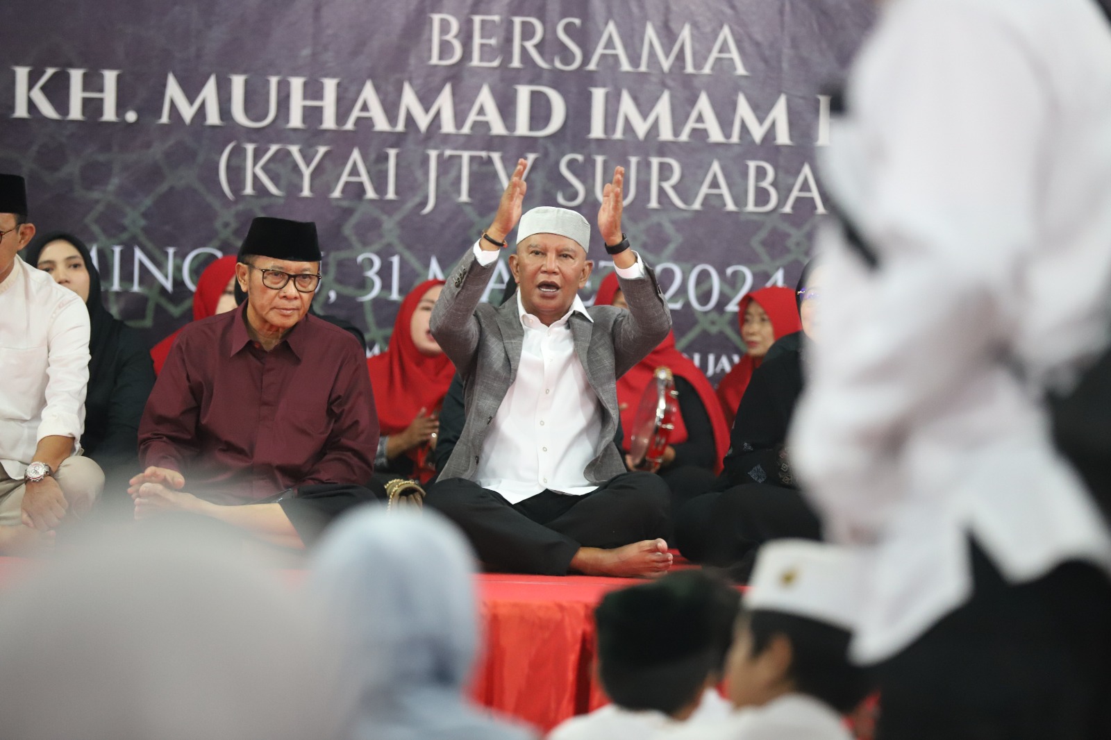 Gelar Peringatan Nuzulul Quran, PDI Perjuangan Jatim Berbagi Kebahagiaan Bersama Anak Yatim