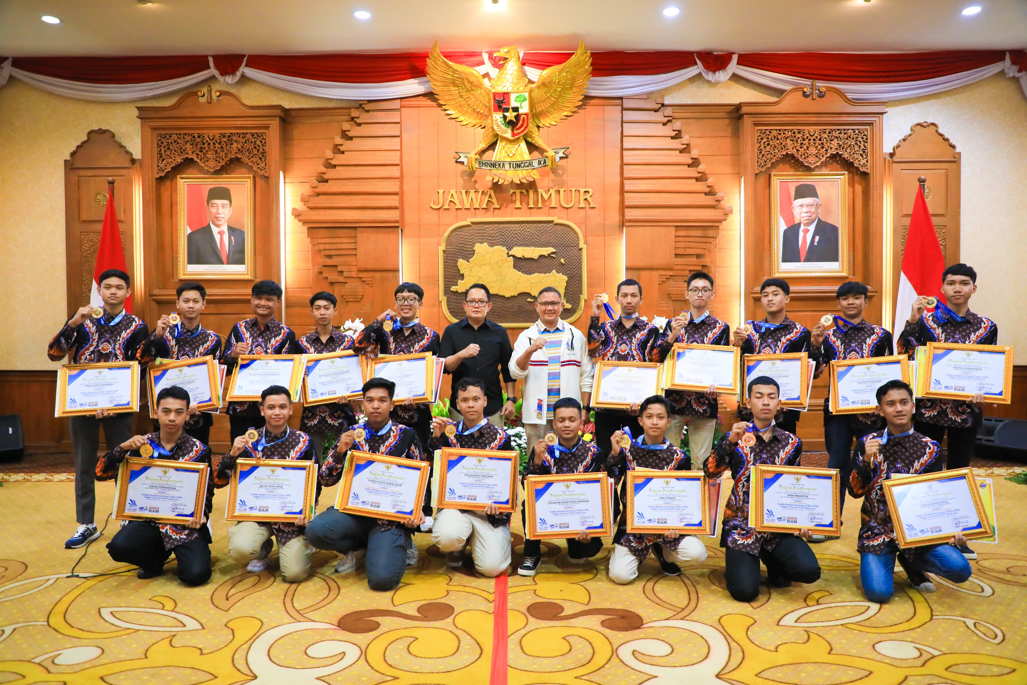 Provinsi Jawa Timur Raih Juara Umum LKS SMK Nasional XXXII Tahun 2024