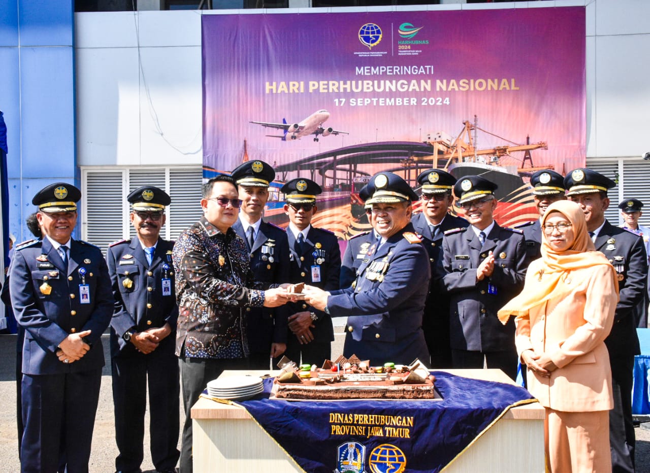 Adhy saat menghadiri Peringatan Harhubnas ke-53 di Halaman Dinas Perhubungan Jatim, 