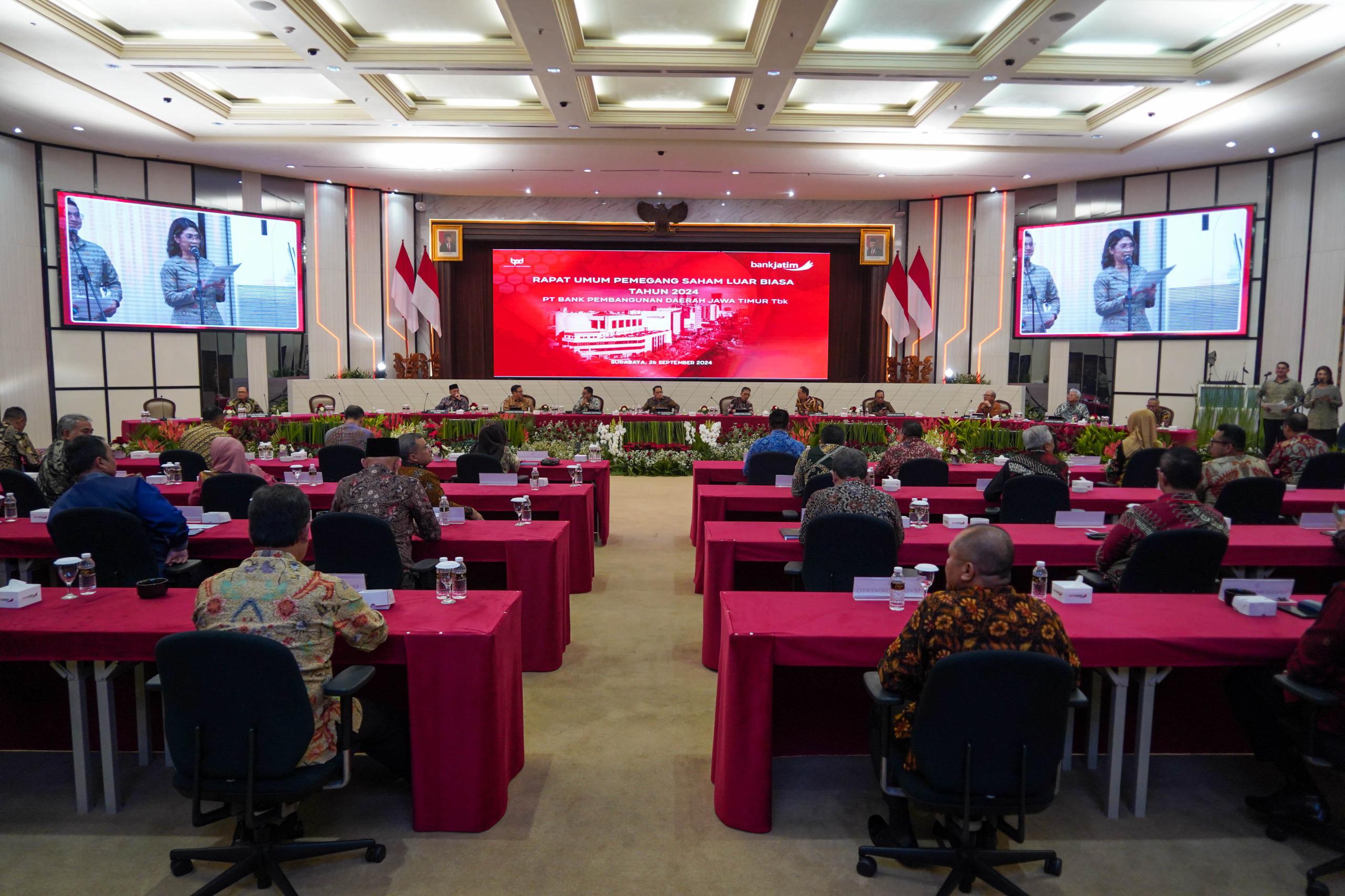 bankjatim melaksanakan Rapat Umum Pemegang Saham Luar Biasa (RUPSLB) Tahun 2024