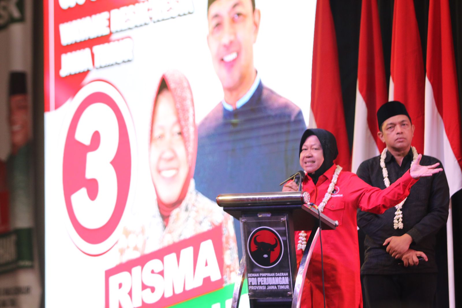 Pasangan Calon Gubernur dan Wakil Gubernur Jawa Timur nomor urut 3, Tri Rismaharini dan  Gus Hans, resmi 