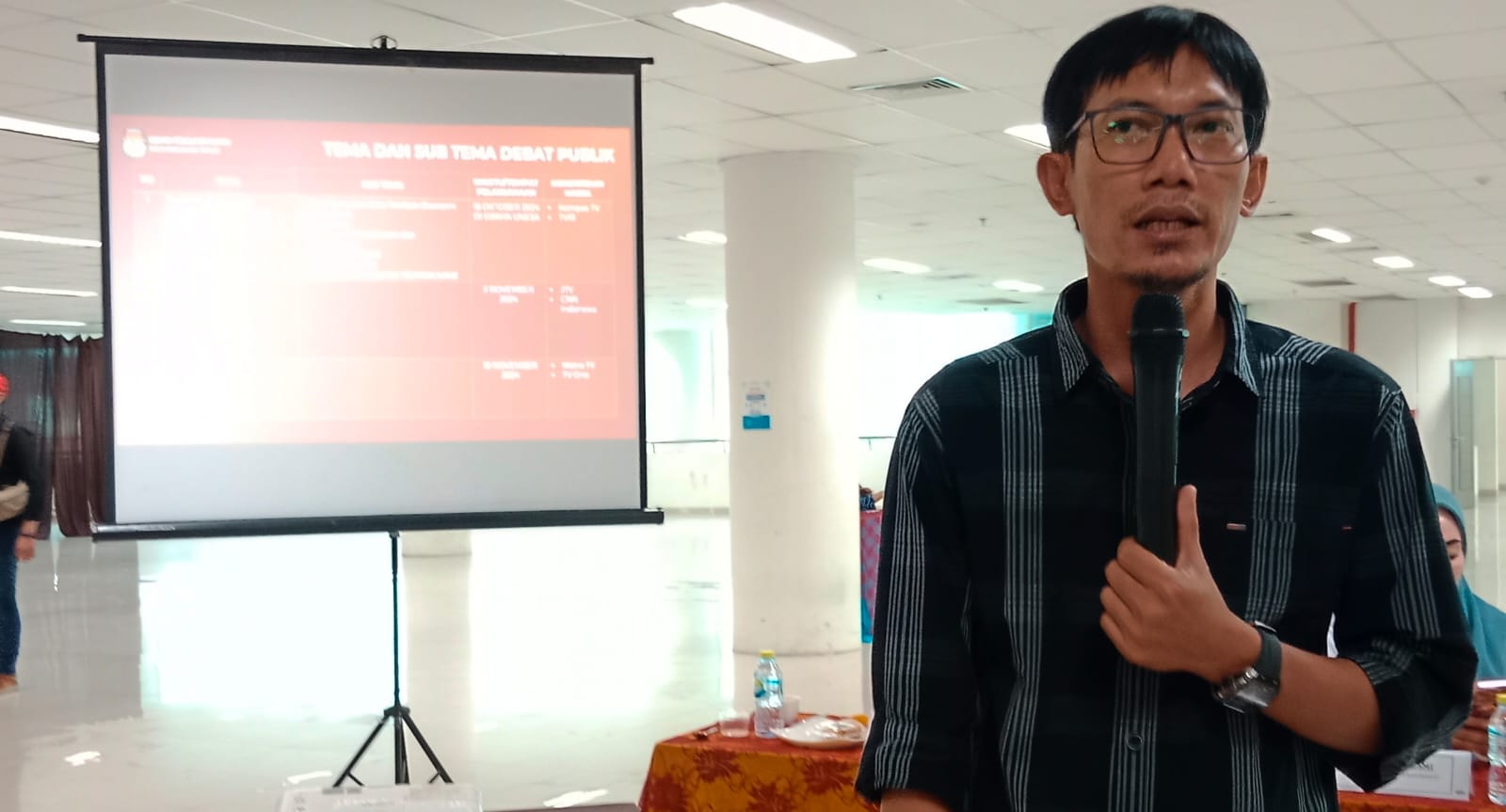 Nur Salam, Divisi Partisipasi Masyarakat (Parmas) dan Sumber Daya Manusia (SDM) KPU Jatim