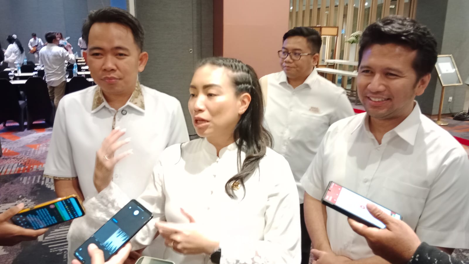 Ketua Umum TIDAR, Rahayu Saraswati, menyatakan bahwa Khofifah dan Emil telah menunjukkan komitmen nyata dalam membangun Jawa Timur.