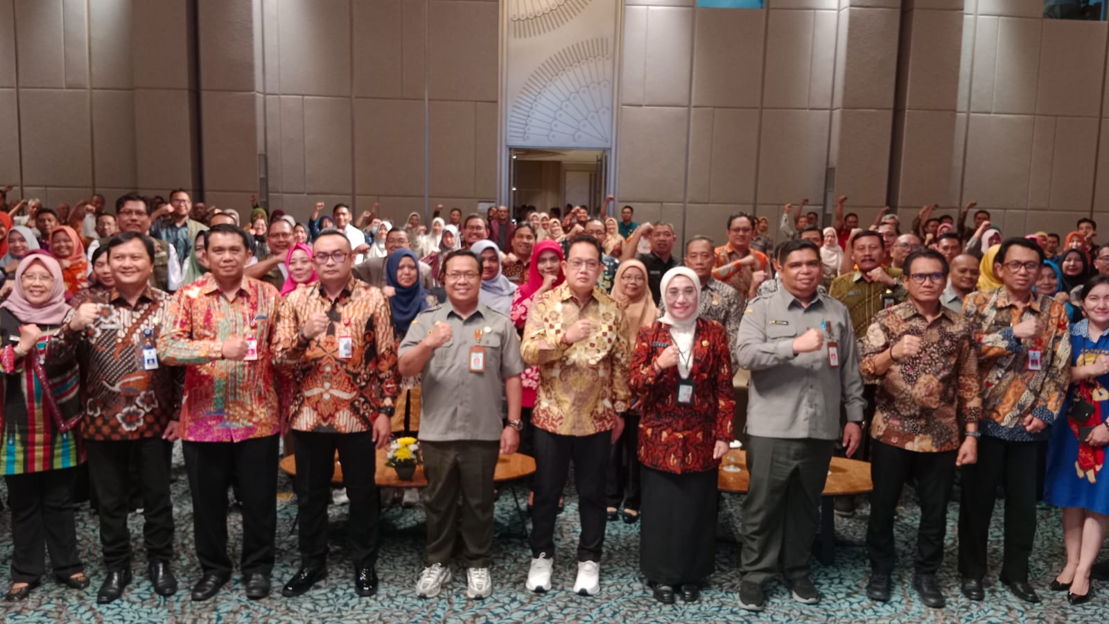 Pembukaan Rapat Evaluasi Akhir Pengendalian Penyakit Hewan dan Pembangunan Peternakan yang digelar di Hotel Morazen Surabaya pada 28 November 2024
